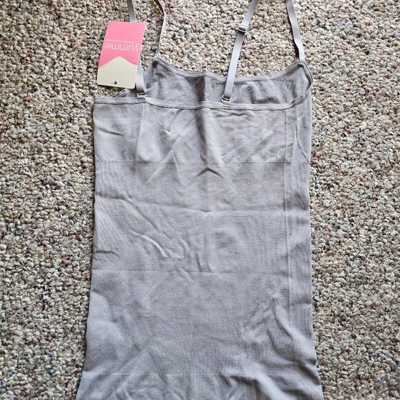 Yummie Shaping Cami - Picture 2 of 5